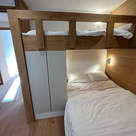 Renovated 6-8 Pers Luxury In Centre 85m2 3br 3ba With Mountain View And Boots Heater ! * Meribel